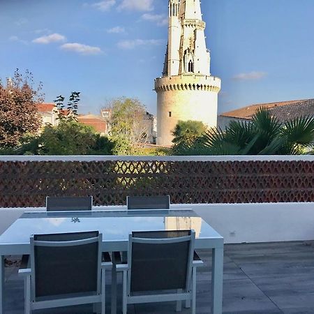 Vue Superbe Sur Tour De La Lanterne T2 Avec Terrasse Remparts 2 Apartment La Rochelle  Bagian luar foto